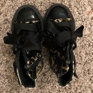 CUTE!! Black and Gold girls high-top sneakers